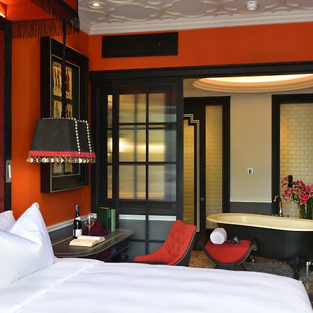 فندق دو لا كوبول - إم جاليري سابا المظهر الخارجي الصورة A suite at the Mandarin Oriental, London