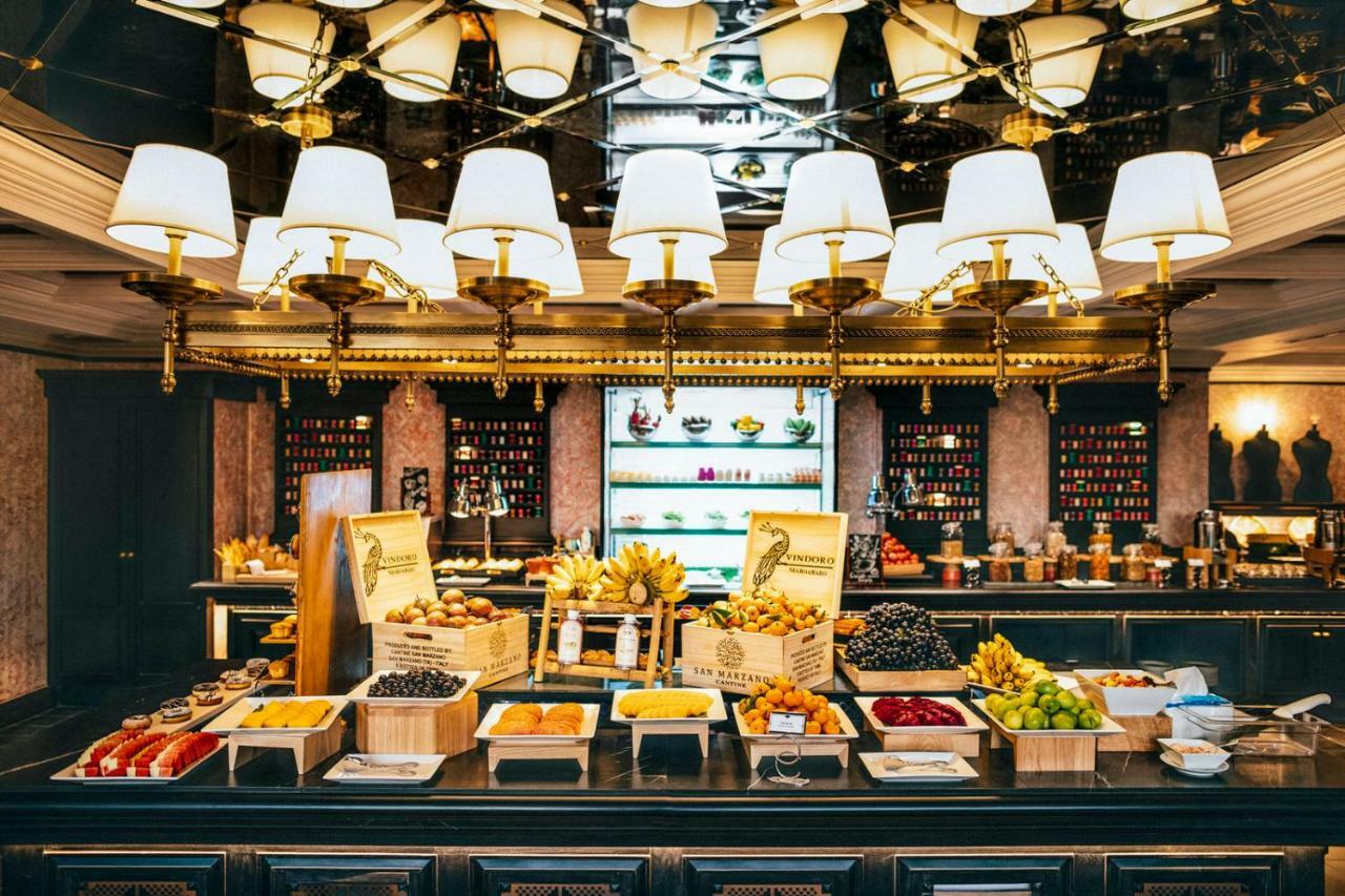 فندق دو لا كوبول - إم جاليري سابا المظهر الخارجي الصورة The buffet at the restaurant